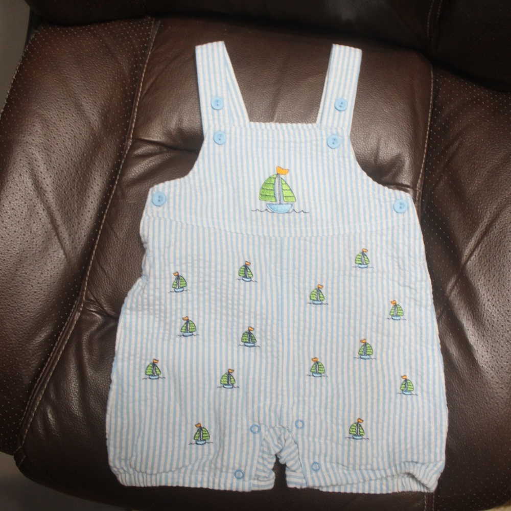 Nursery Rhyme blue white sailboat seersucker romper embroidered 6/9 mo EUC…